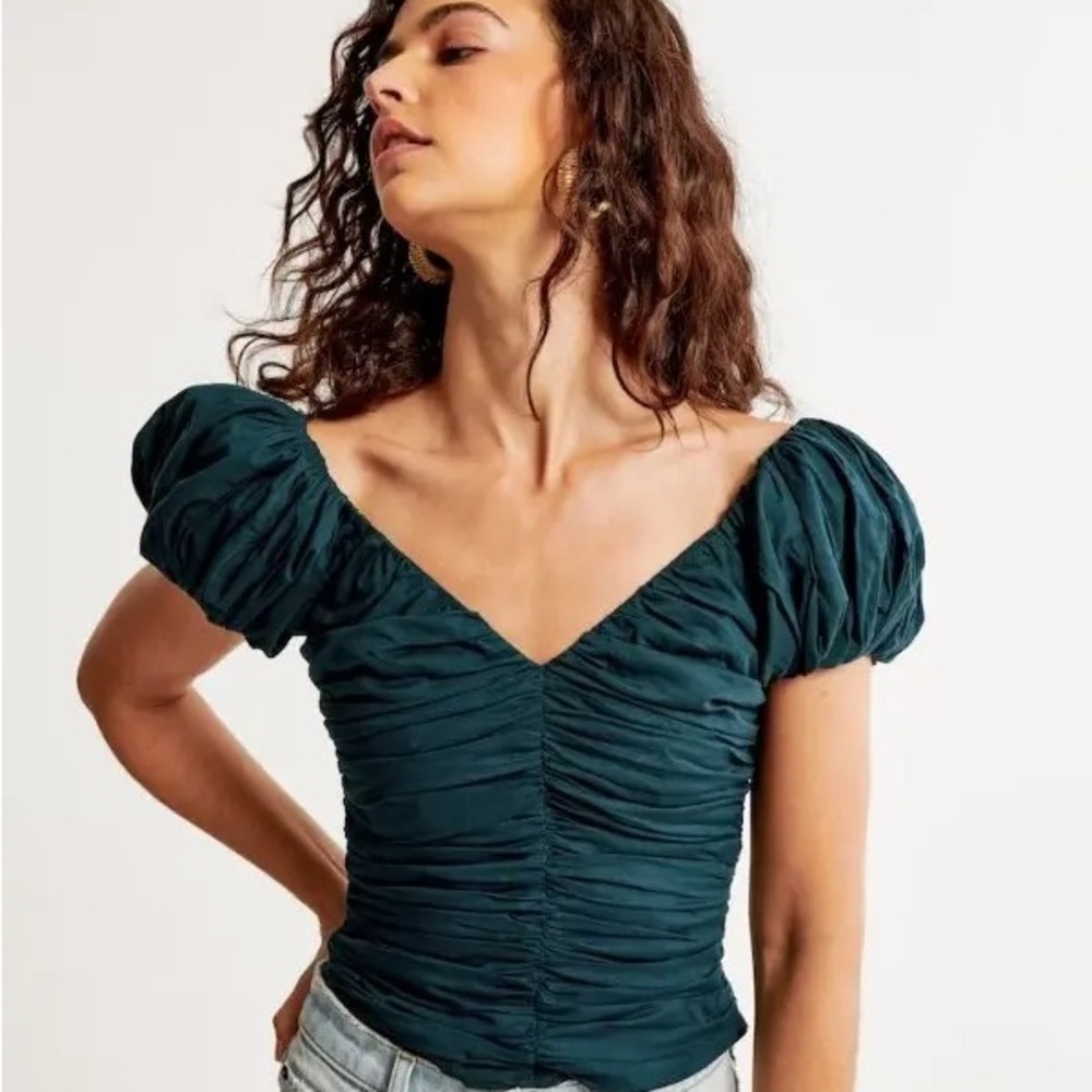 Abercrombie & Fitch Drama Puff Sleeve Top